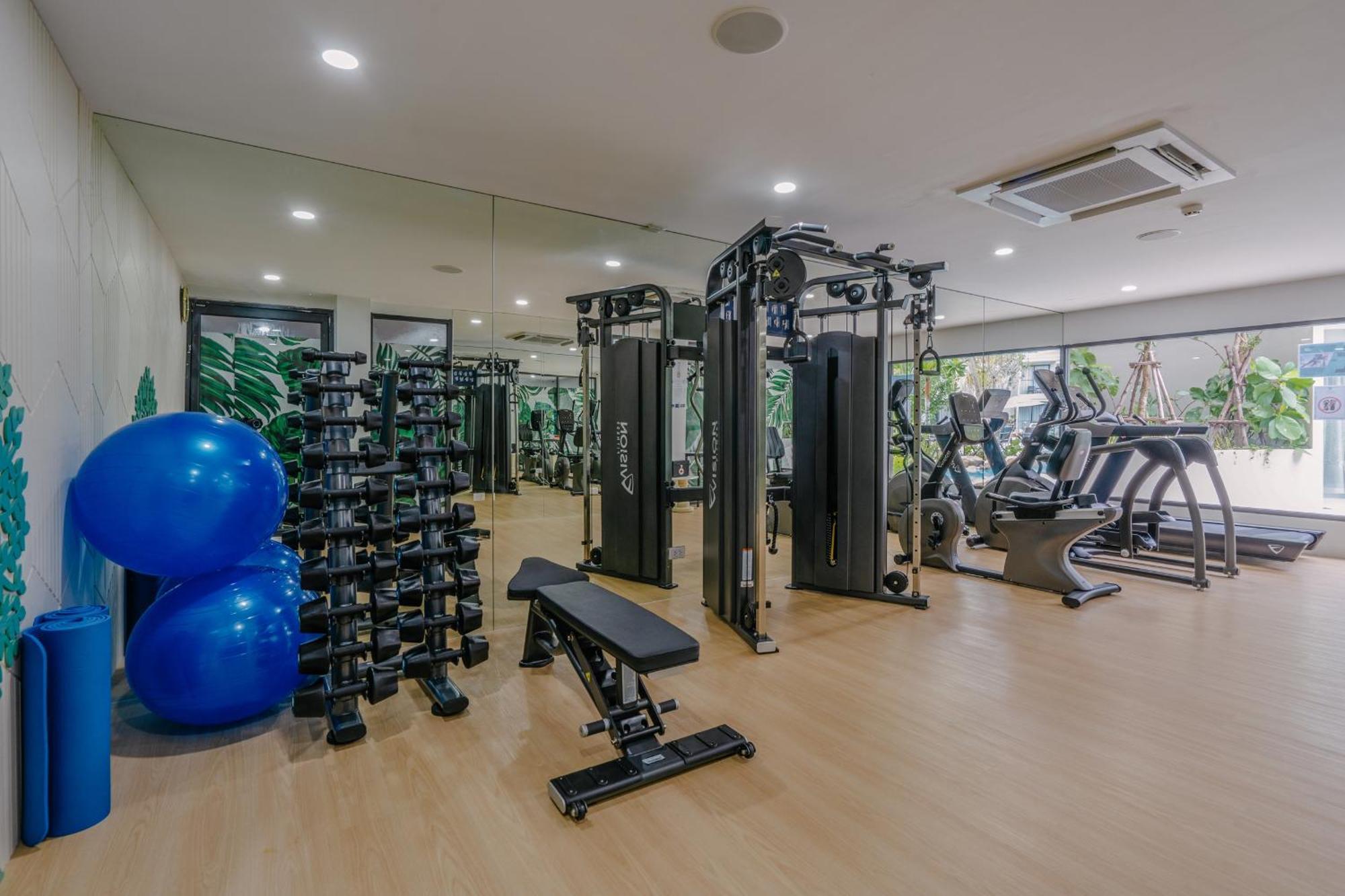 Phuket Emerald Beach Resort Карон Экстерьер фото